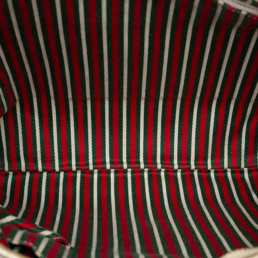 Gucci GG Canvas Abbey D Ring Crossbody Beige Canvas Good condition - Model View