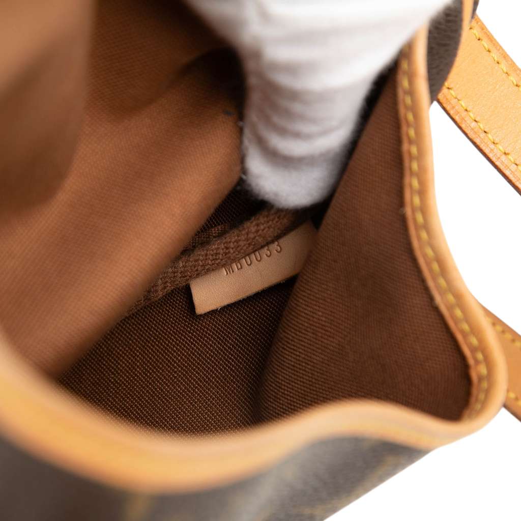 Louis Vuitton Monogram Saumur 30 Brown Good condition - Box View