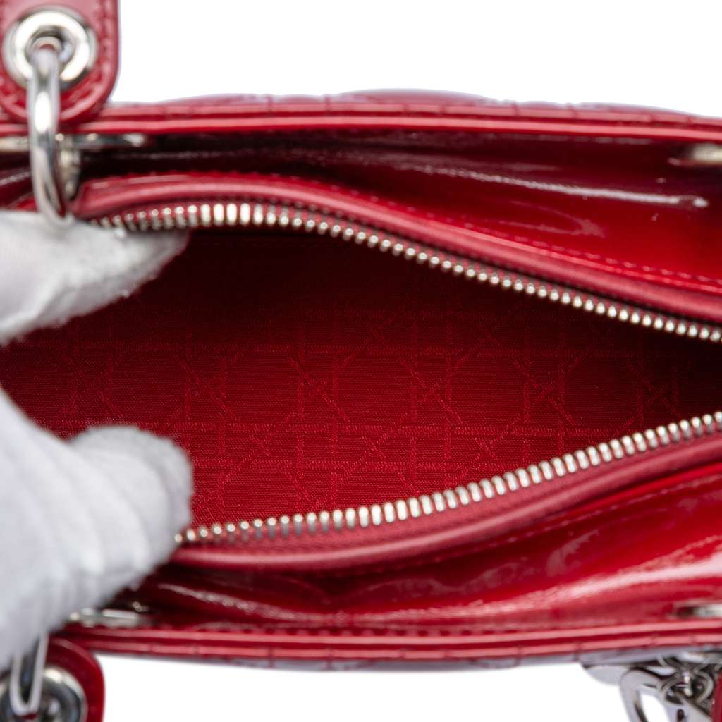 Dior Medium Patent Cannage Lady Dior Red Leather Good condition - Model View