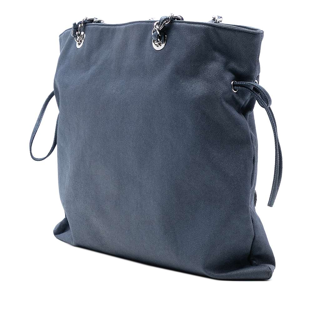 Chanel Large Denim CC Disc Bon Bon Tote Blue Denim Good condition - Back View