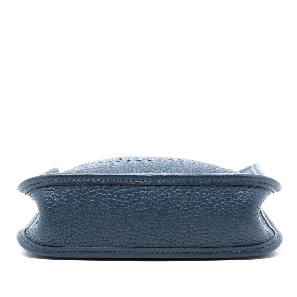 Hermès Clemence Evelyne 16 Amazone Blue Leather Good condition - Inside View