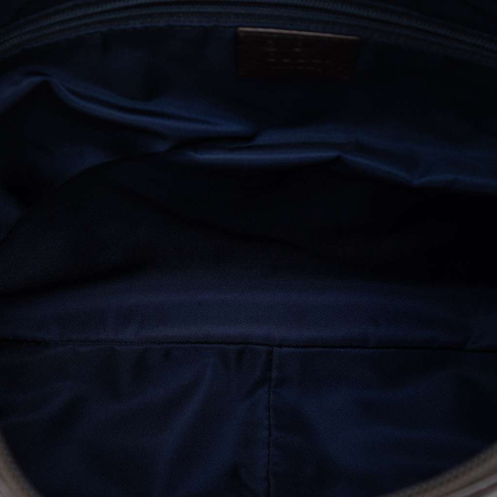 Gucci Canvas Web Shoulder Bag Blue Canvas Good condition - Model View