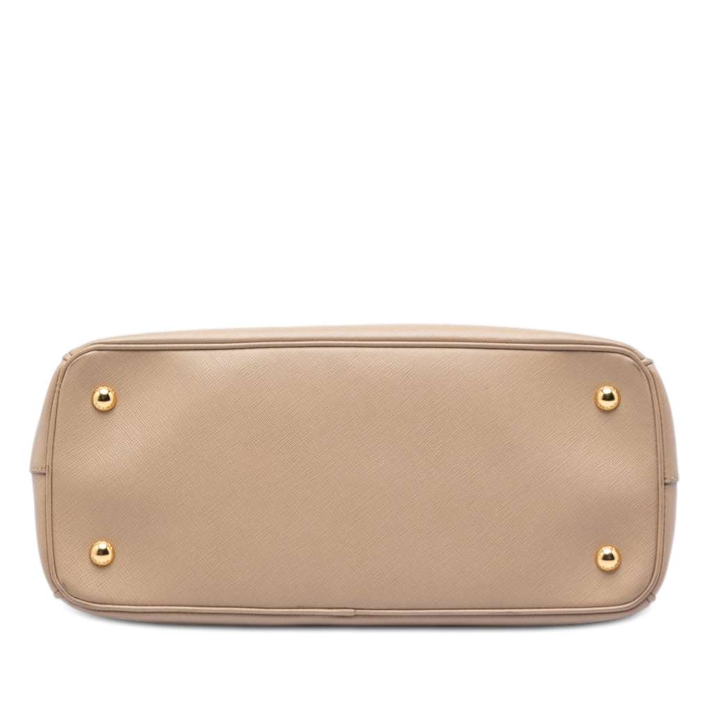 Prada Medium Saffiano Lux Galleria Satchel Beige Leather Good condition - Inside View