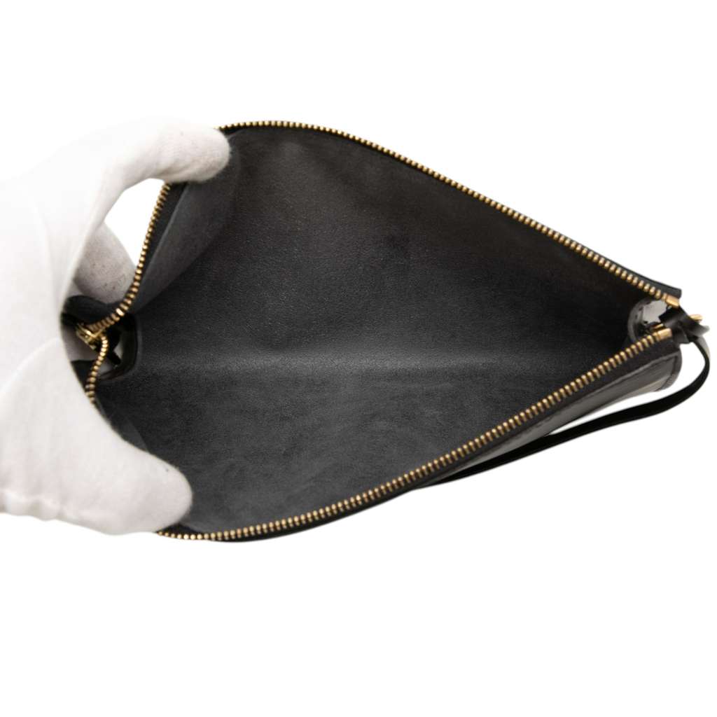 Louis Vuitton Epi Pochette Accessoires Black Leather Good condition - Model View
