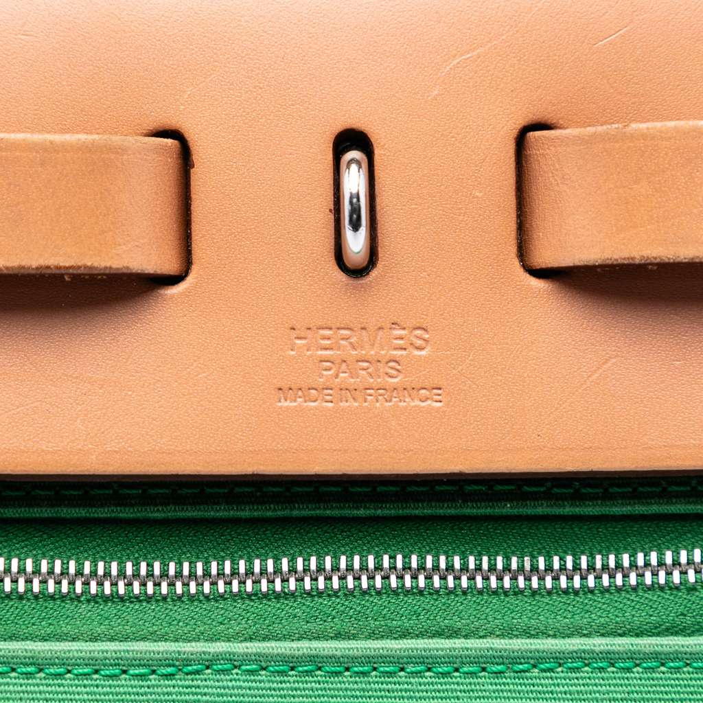 Hermès Toile Herbag Zip 31 Green Canvas Good condition - Box View