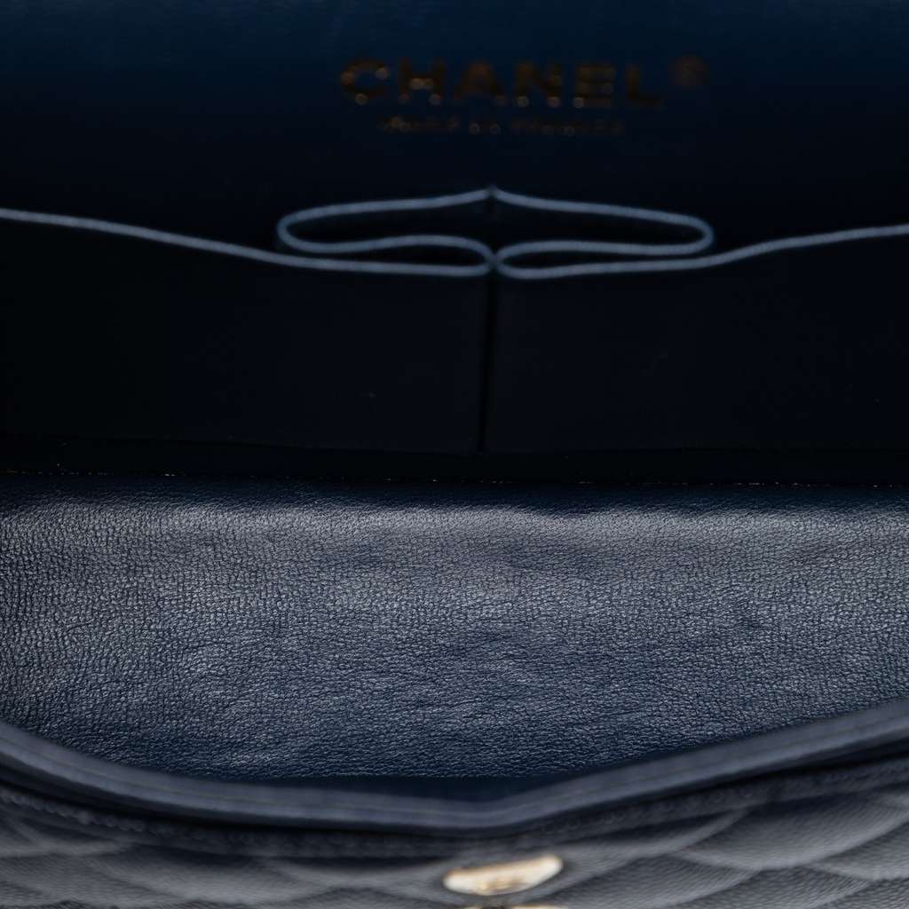 Chanel Small Classic Caviar Double Flap Blue Leather Good condition - Model View