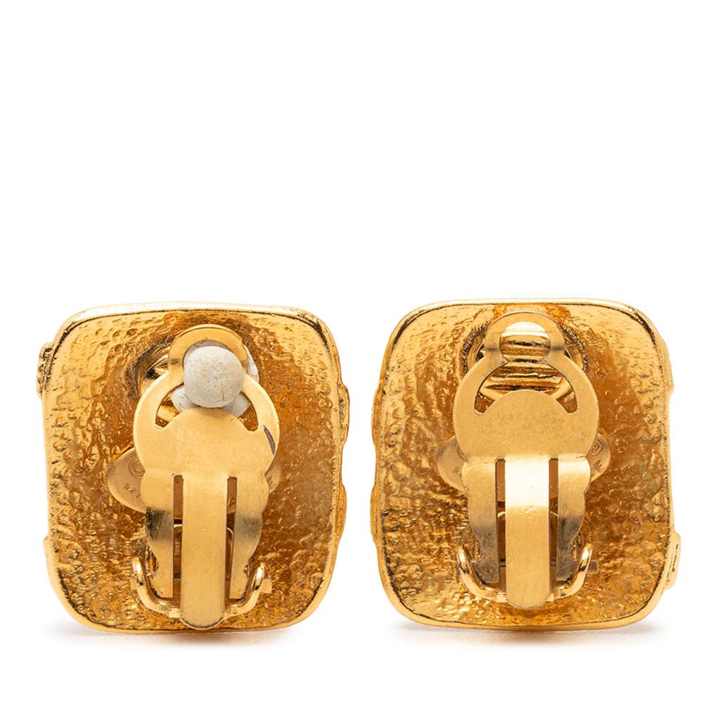Chanel Gold Plated Wrapped CC Clip On Earrings Gold Metal Good condition - Back View