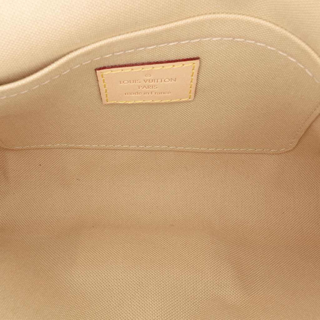 Louis Vuitton Damier Azur Favorite PM White Good condition - Model View