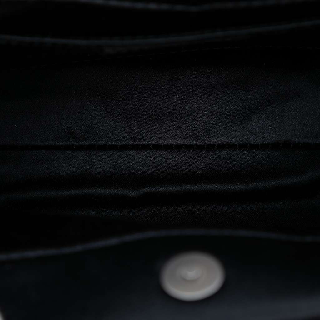 Chanel Satin Camellia Evening Bag Black Satin Good condition - Model View