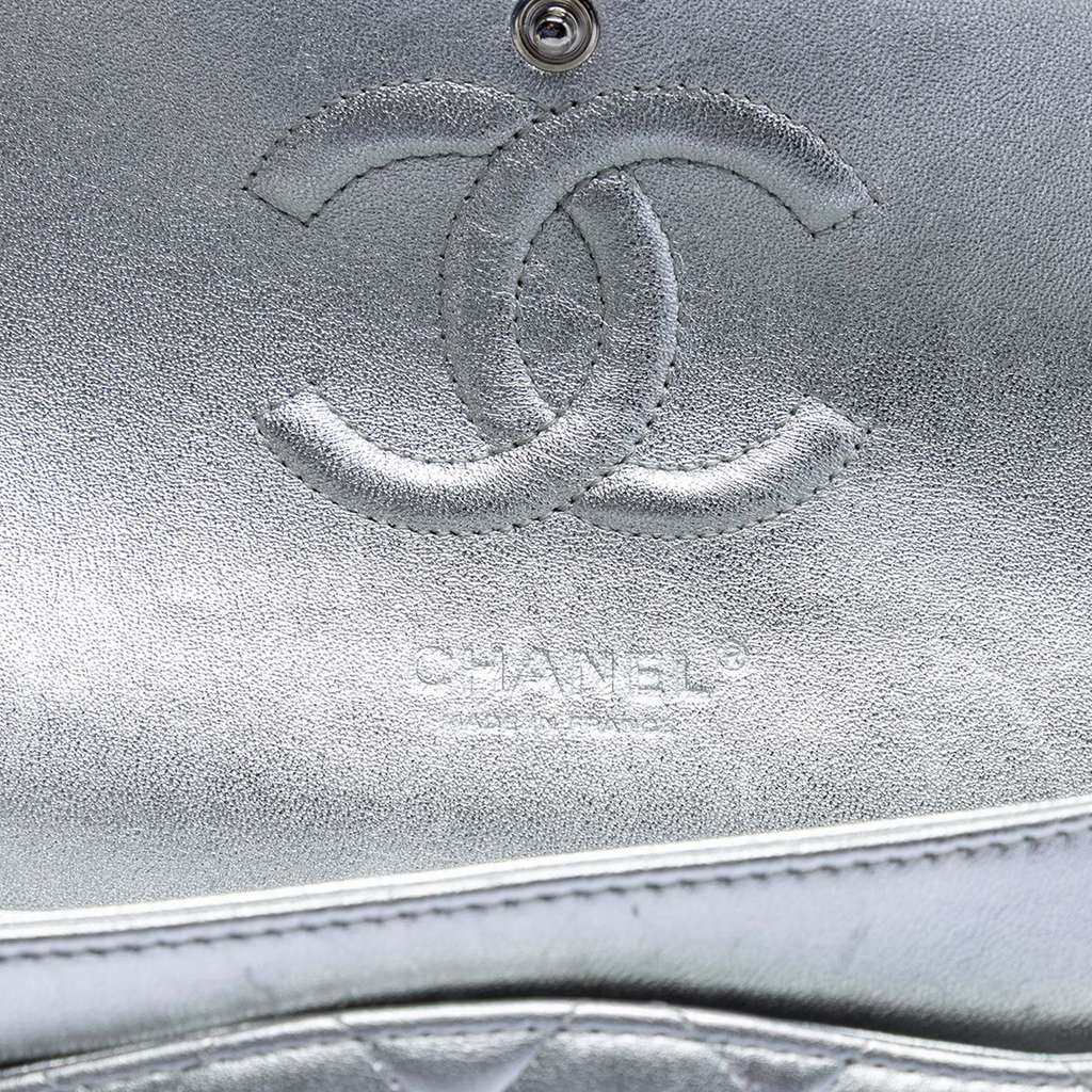 Chanel Medium Classic Metallic Lambskin Double Flap Silver Leather Good condition - Box View