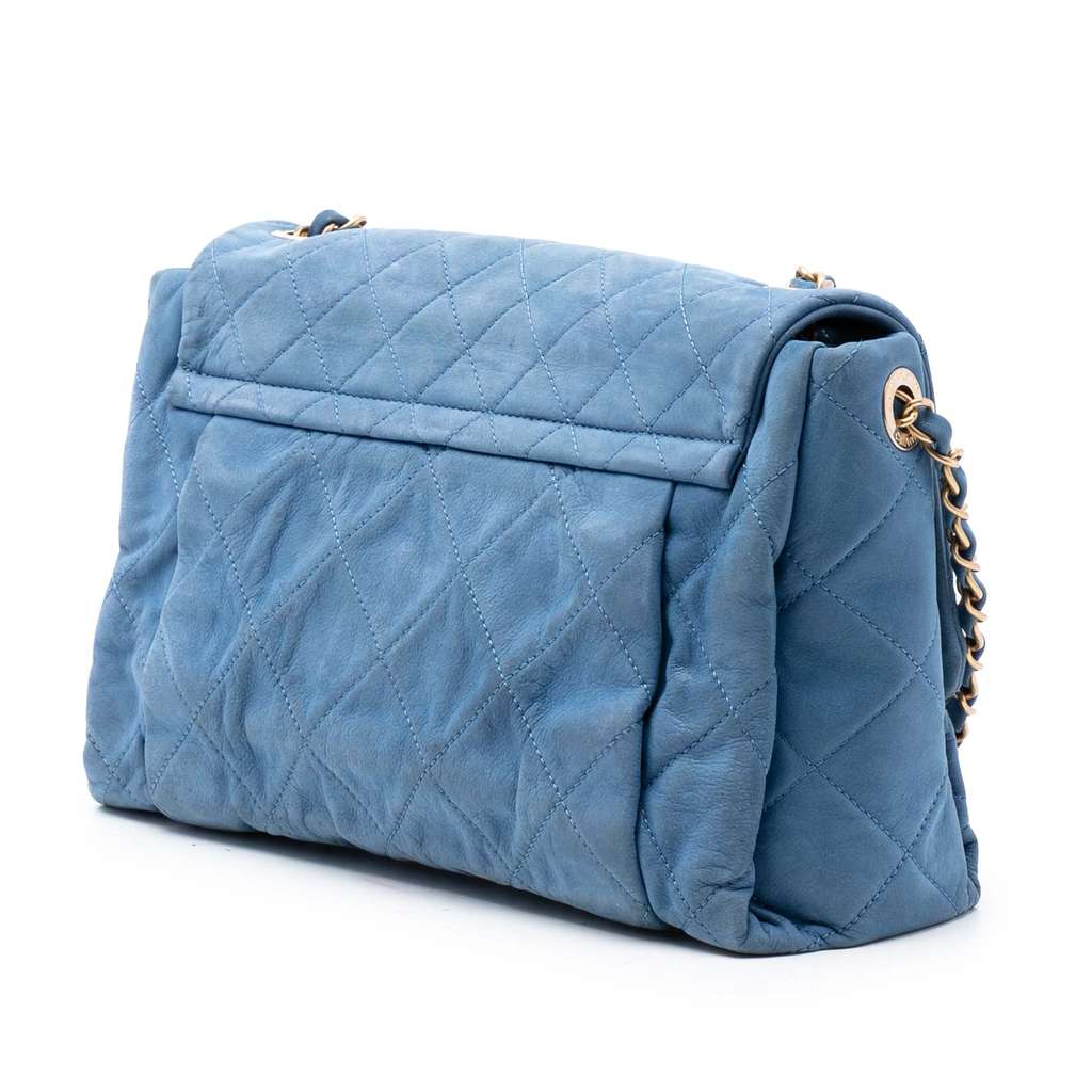 Chanel Large Quilted Iridescent Calfskin Chic Quilt Flap Blue Leather Good condition - Back View