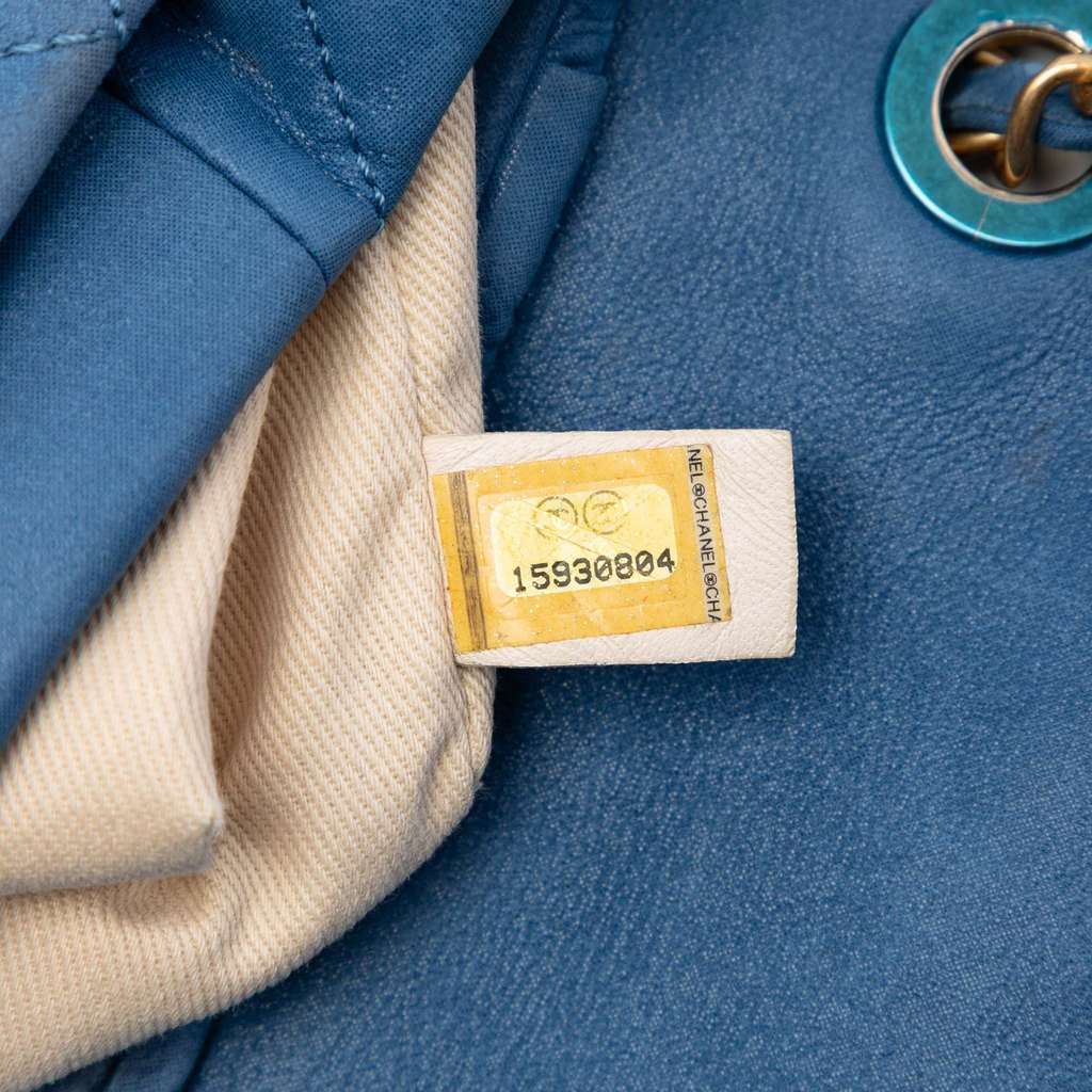 Chanel Large Quilted Iridescent Calfskin Chic Quilt Flap Blue Leather Good condition - Box View