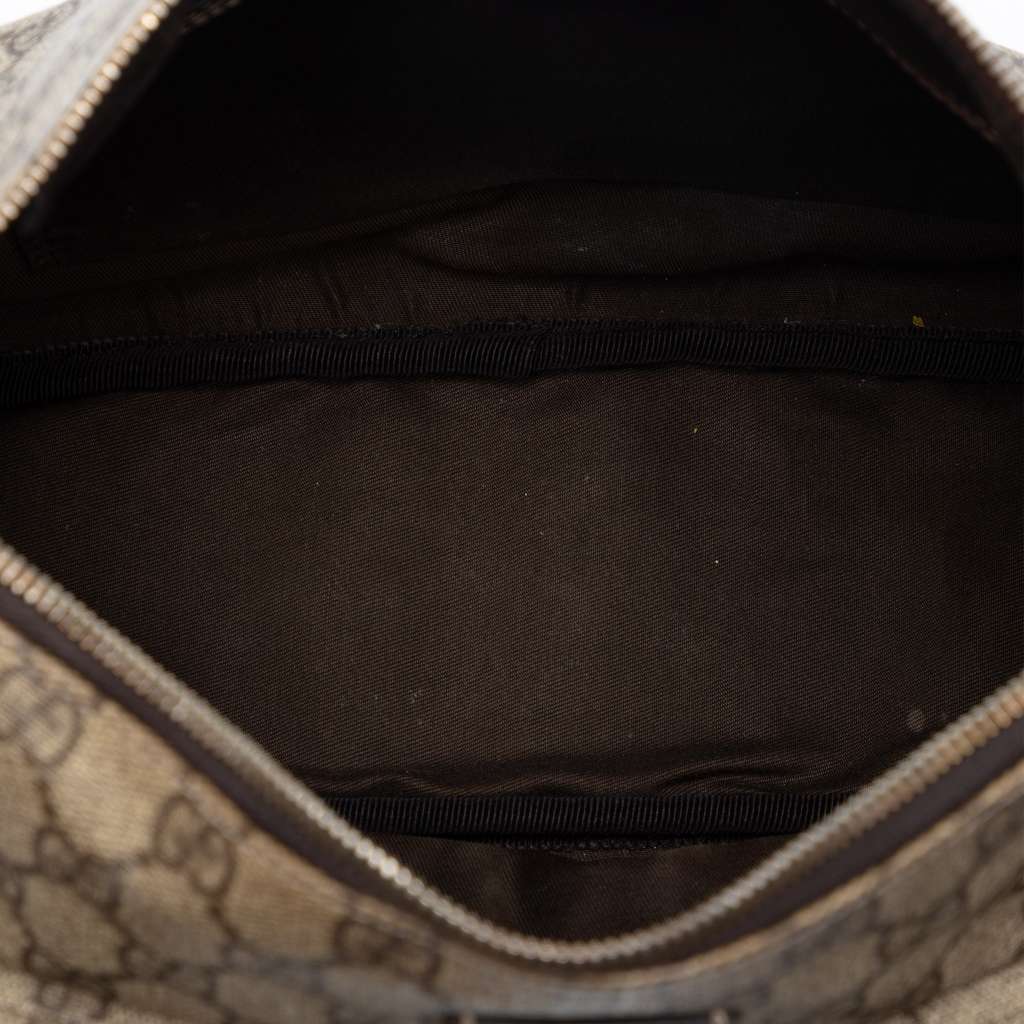 Gucci GG Supreme Double Pocket Crossbody Beige Canvas Good condition - Model View