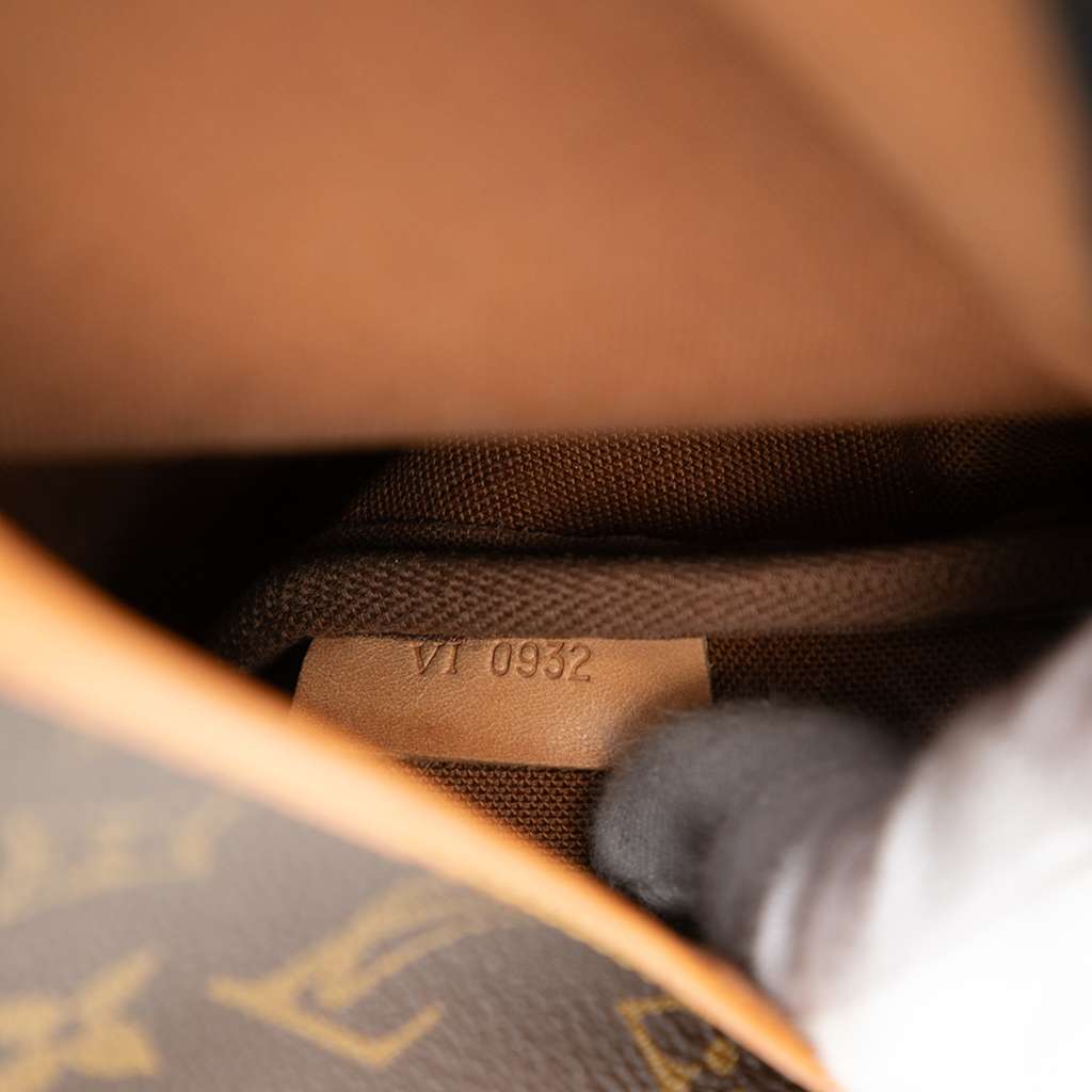 Louis Vuitton Monogram Saumur 25 Brown Good condition - Box View