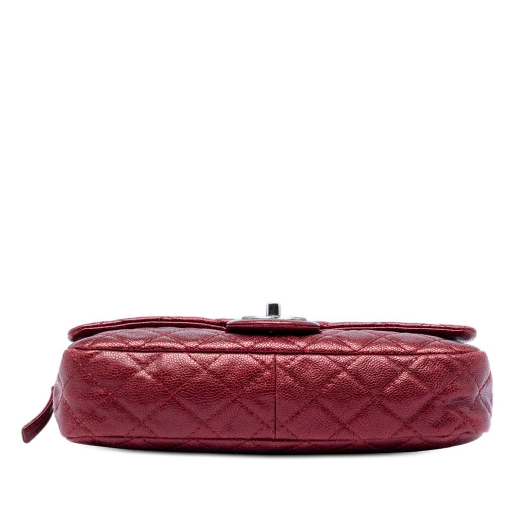 Chanel Medium Quilted Iridescent Caviar Easy Flap Red Leather Good condition - Inside View