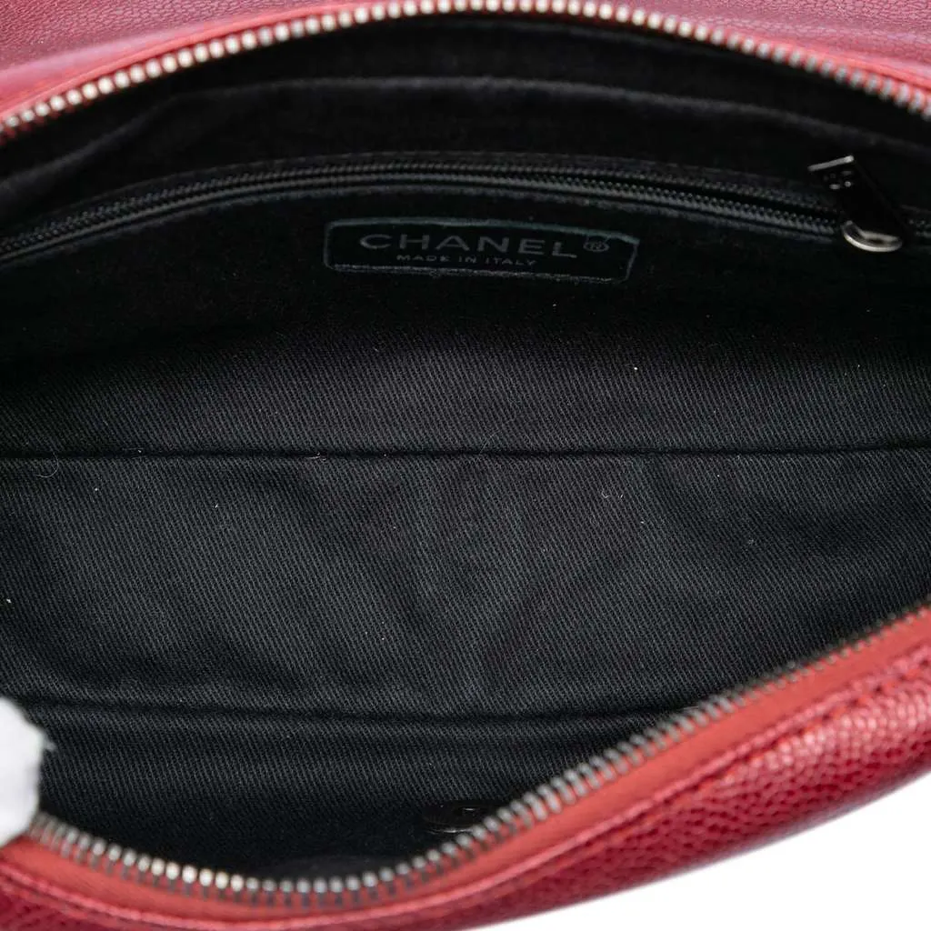 Chanel Medium Quilted Iridescent Caviar Easy Flap Red Leather Very good - Model View