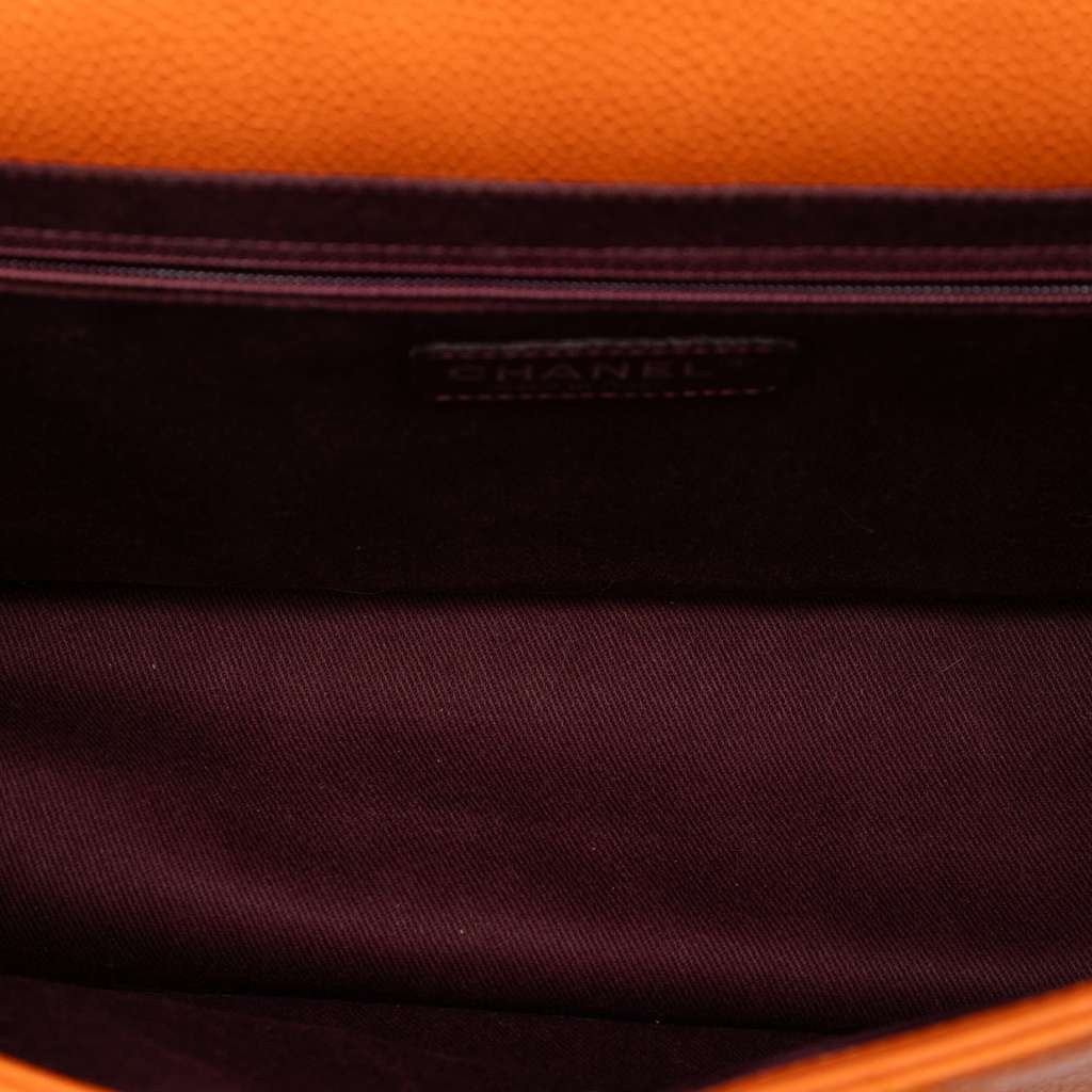 Chanel Quilted Caviar Retro Class Flap Orange Leather Good condition - Model View