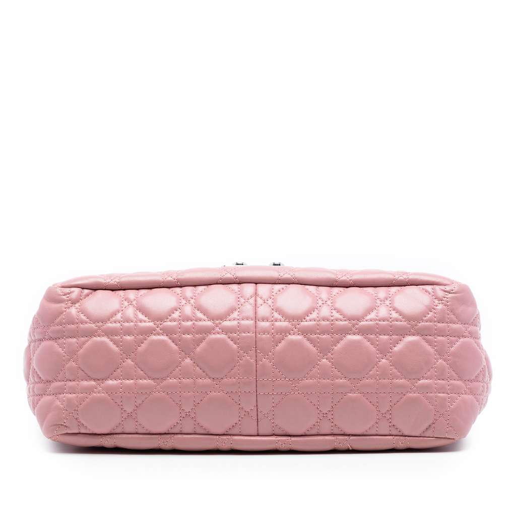 Dior Lambskin Cannage New Lock Flap Pink Leather Good condition - Inside View