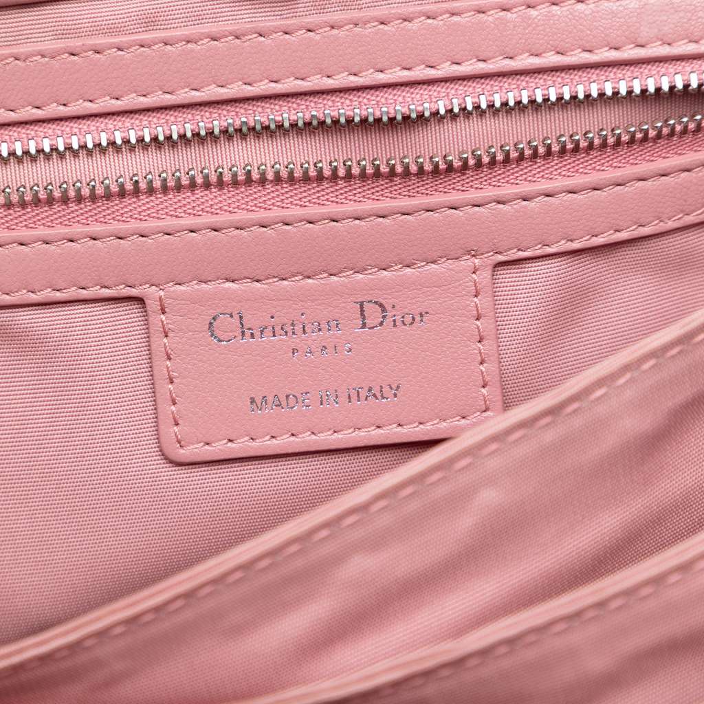 Dior Lambskin Cannage New Lock Flap Pink Leather Good condition - Box View