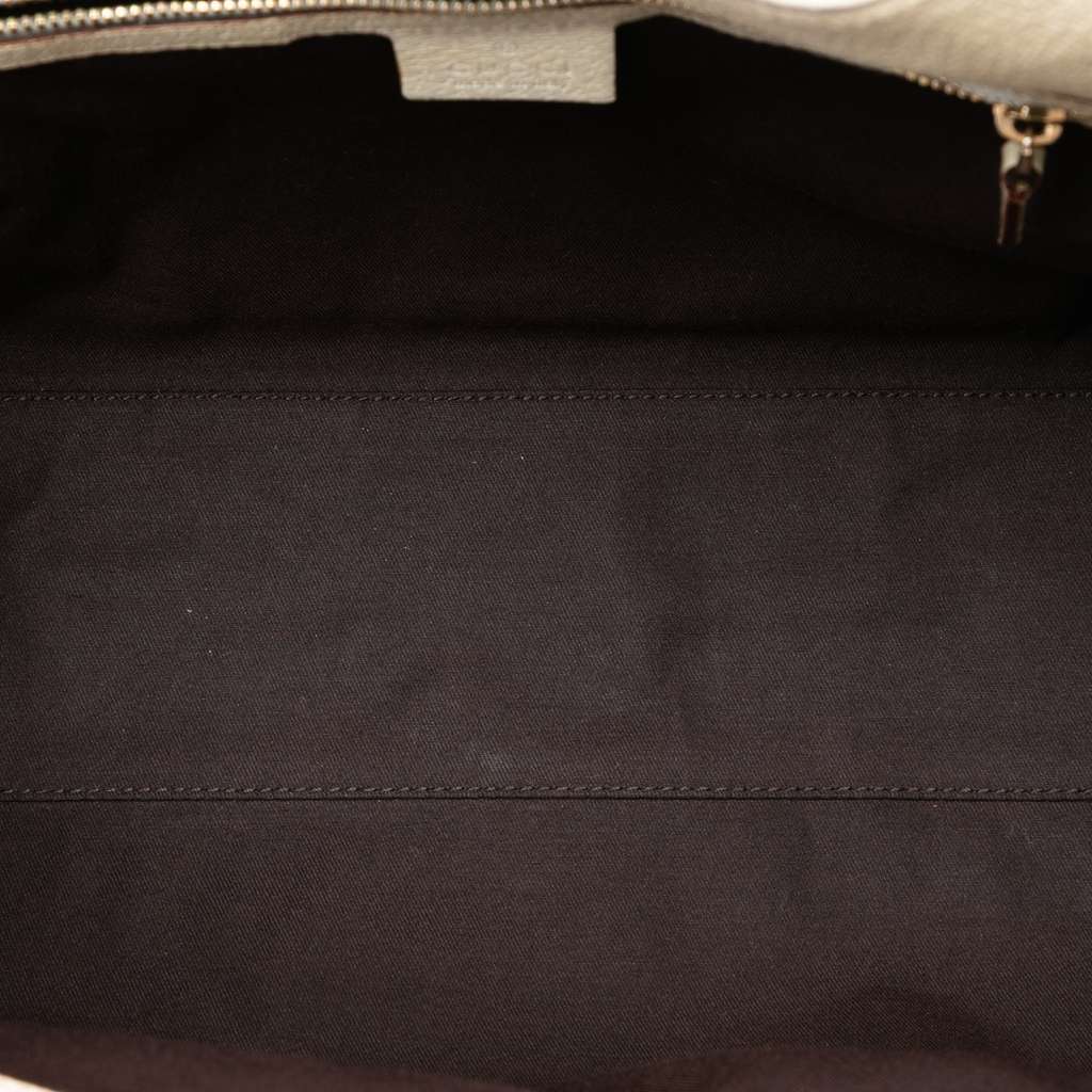 Gucci Medium GG Canvas Charmy Shoulder Bag Beige Canvas Good condition - Model View