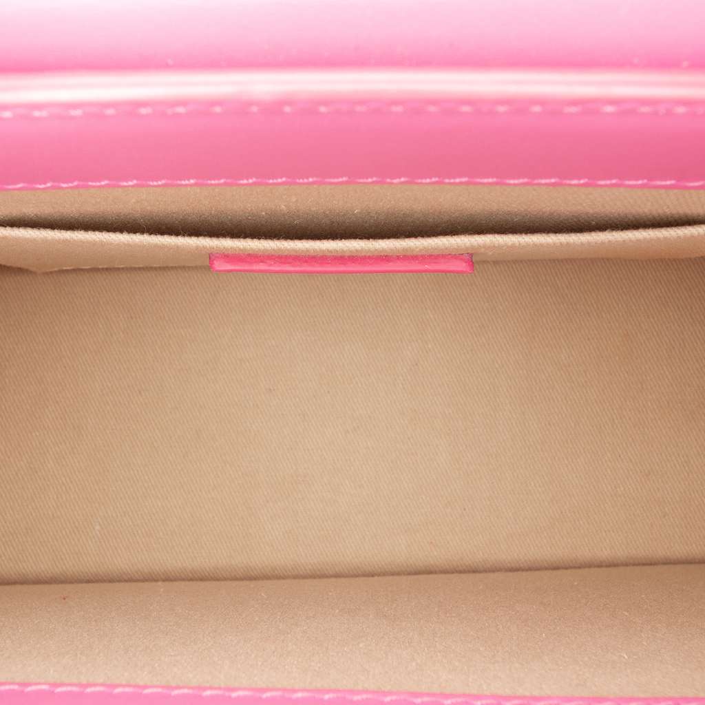 Jacquemus Smooth Calfskin Le Grand Chiquito Pink Leather Good condition - Model View