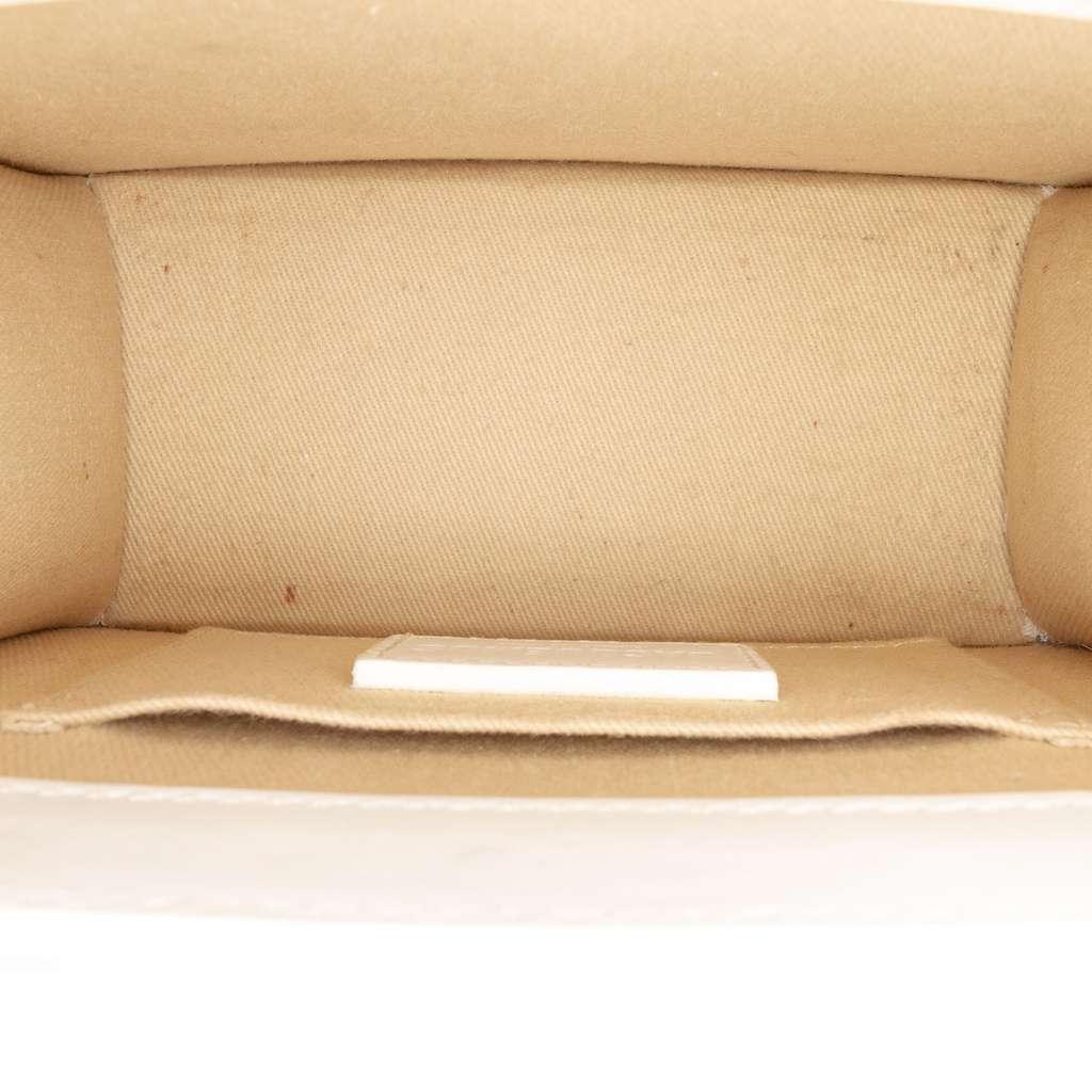 Jacquemus Leather Le Chiquito Moyen White Leather Fair condition - Model View