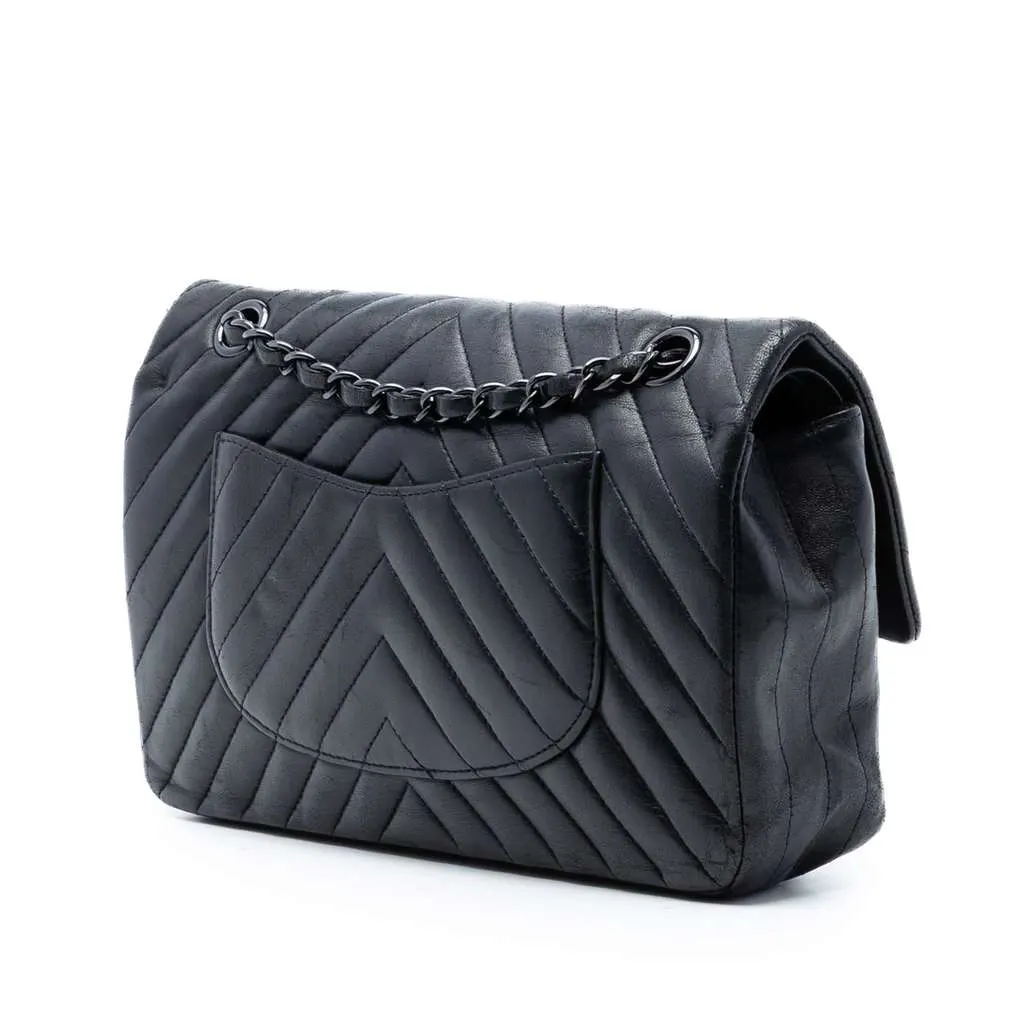 Chanel Medium Classic Chevron Lambskin So Black Double Flap Black Leather Very good - Back View