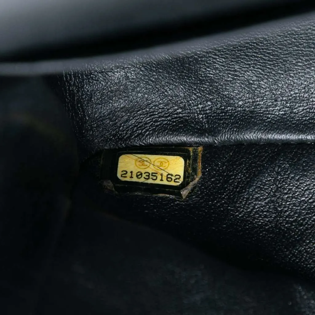 Chanel Medium Classic Chevron Lambskin So Black Double Flap Black Leather Very good - Box View
