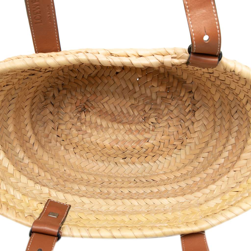 Loewe Small Raffia Anagram Basket Tote Beige Good condition - Model View