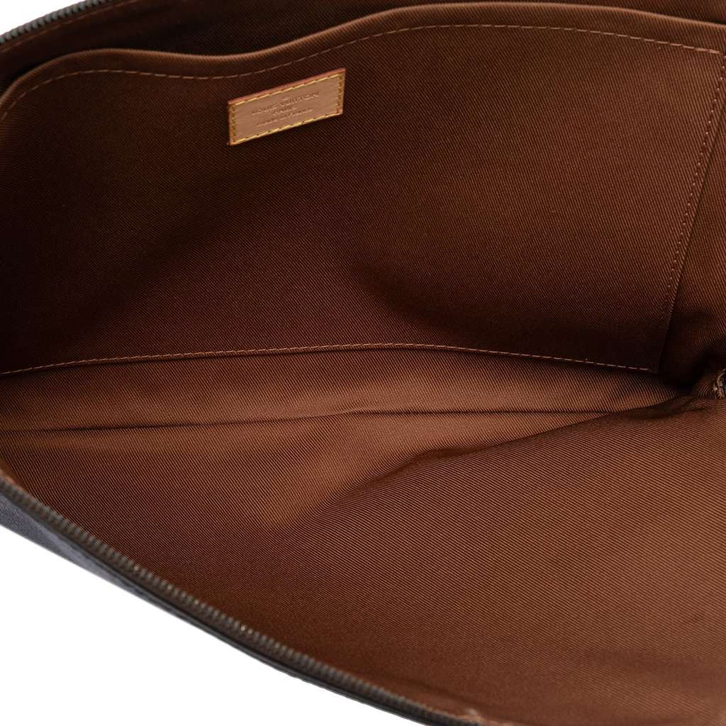 Louis Vuitton Monogram Etui Voyage MM Brown Good condition - Model View