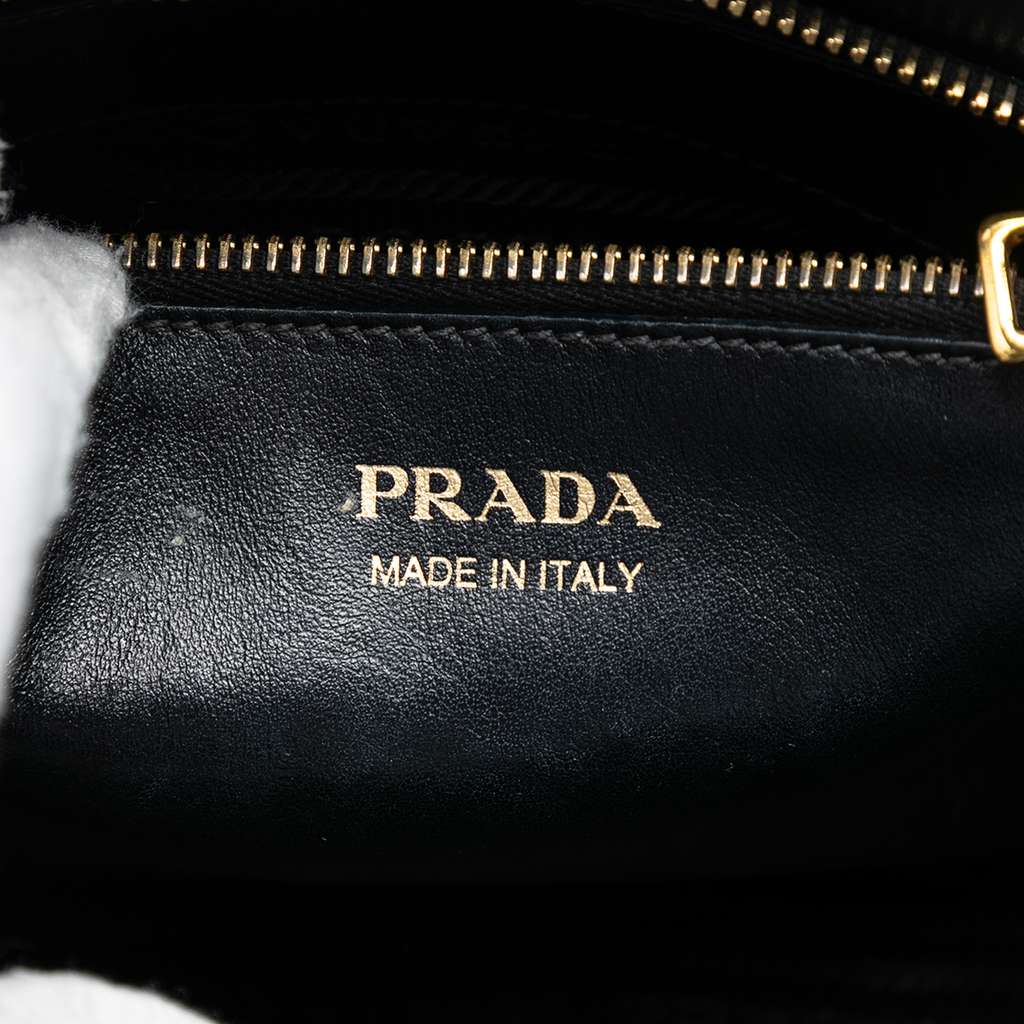 Prada Saffiano Cuir Monochrome Satchel Black Leather Good condition - Box View