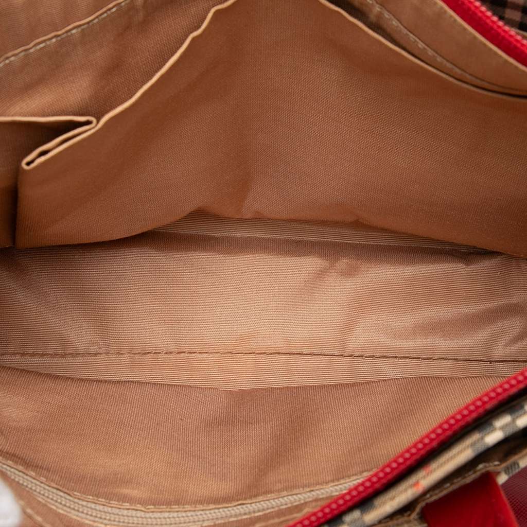 Burberry Haymarket Check Canvas Tote Beige Canvas Fair condition - Model View