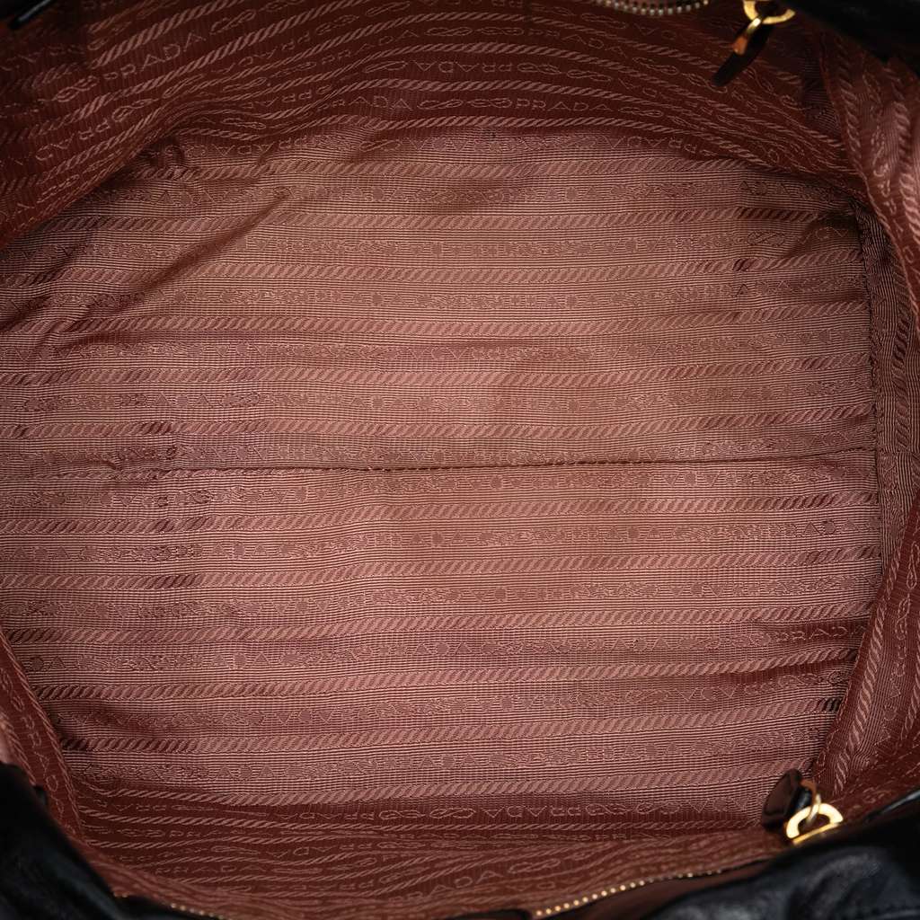 Prada Tessuto Fiocco Bow Handbag Black Good condition - Model View