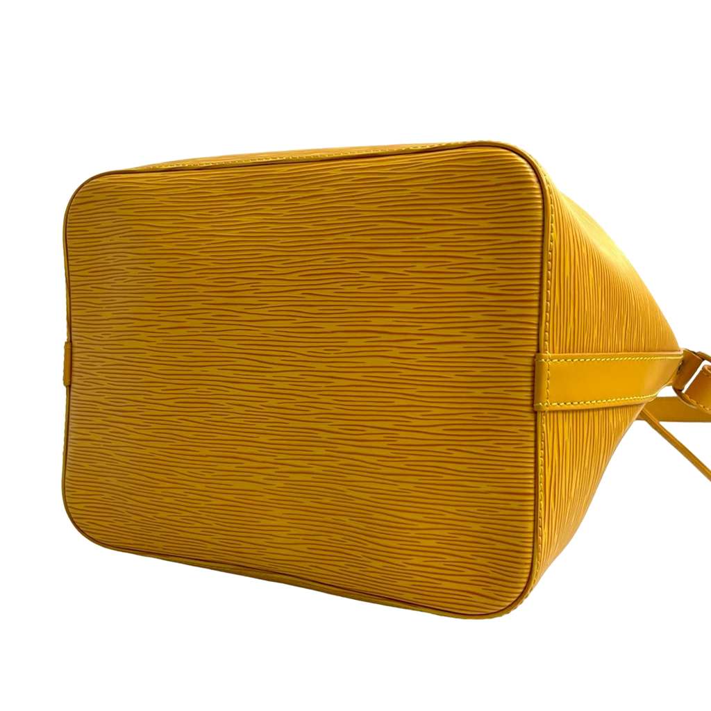 Louis Vuitton Epi Petit Noe Yellow Leather Good condition - Model View
