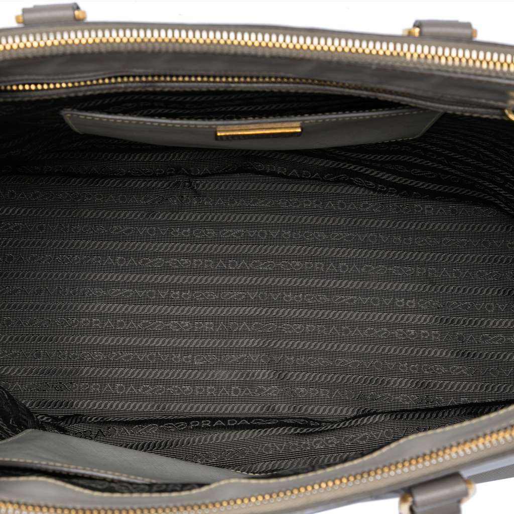 Prada Medium Bicolor Saffiano Lux Galleria Double Zip Satchel Grey Leather Good condition - Model View