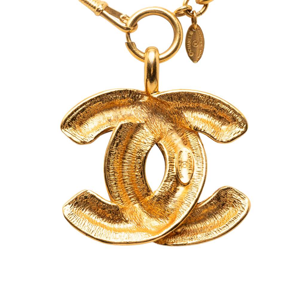 Chanel Gold Plated Quilted CC Pendant Necklace Gold Metal Good condition - Inside View