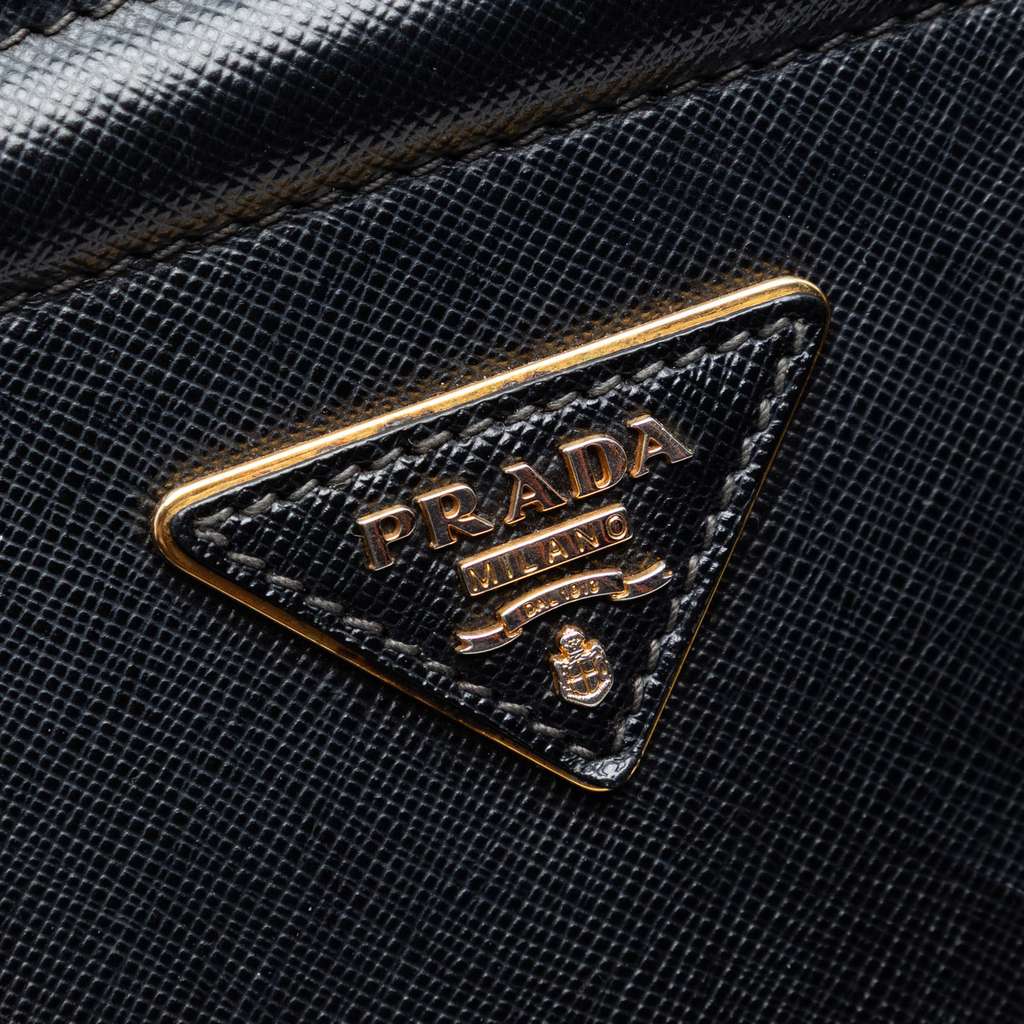 Prada Saffiano Lux Parabole Tote Black Leather Good condition - Box View