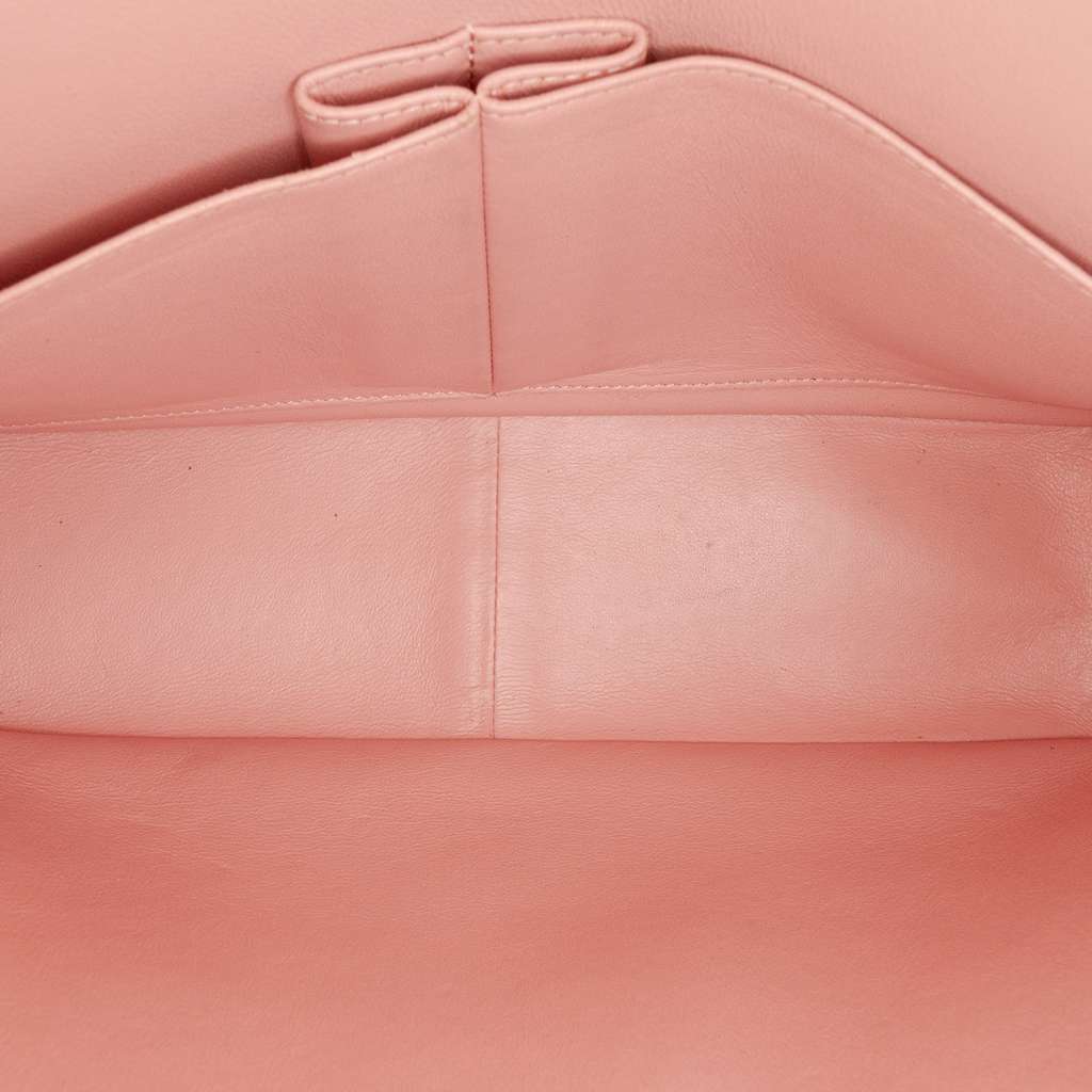 Chanel Jumbo Classic Patent Double Flap Orange Leather Good condition - Model View