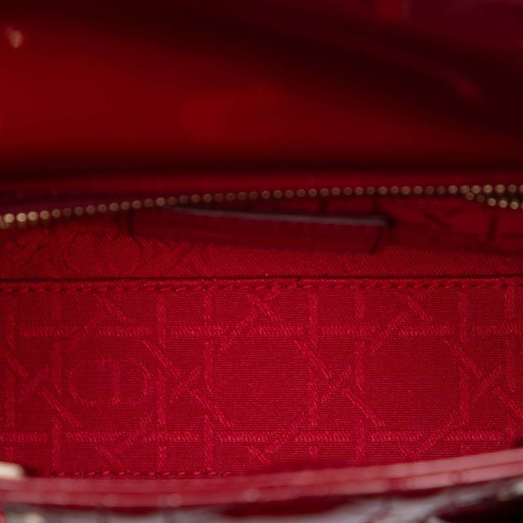 Dior Mini Patent Cannage Lady Dior Red Leather Good condition - Model View