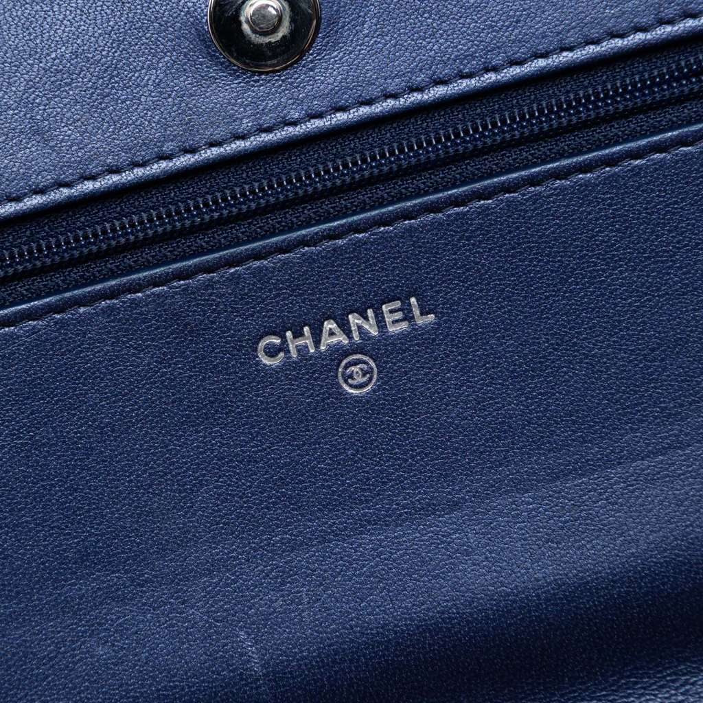 Chanel Chevron Sheepskin Mademoiselle Vintage Wallet On Chain Blue Leather Good condition - Box View