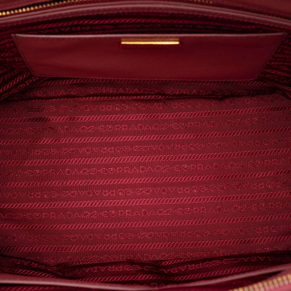 Prada Medium Saffiano Lux Galleria Double Zip Satchel Pink Leather Good condition - Model View