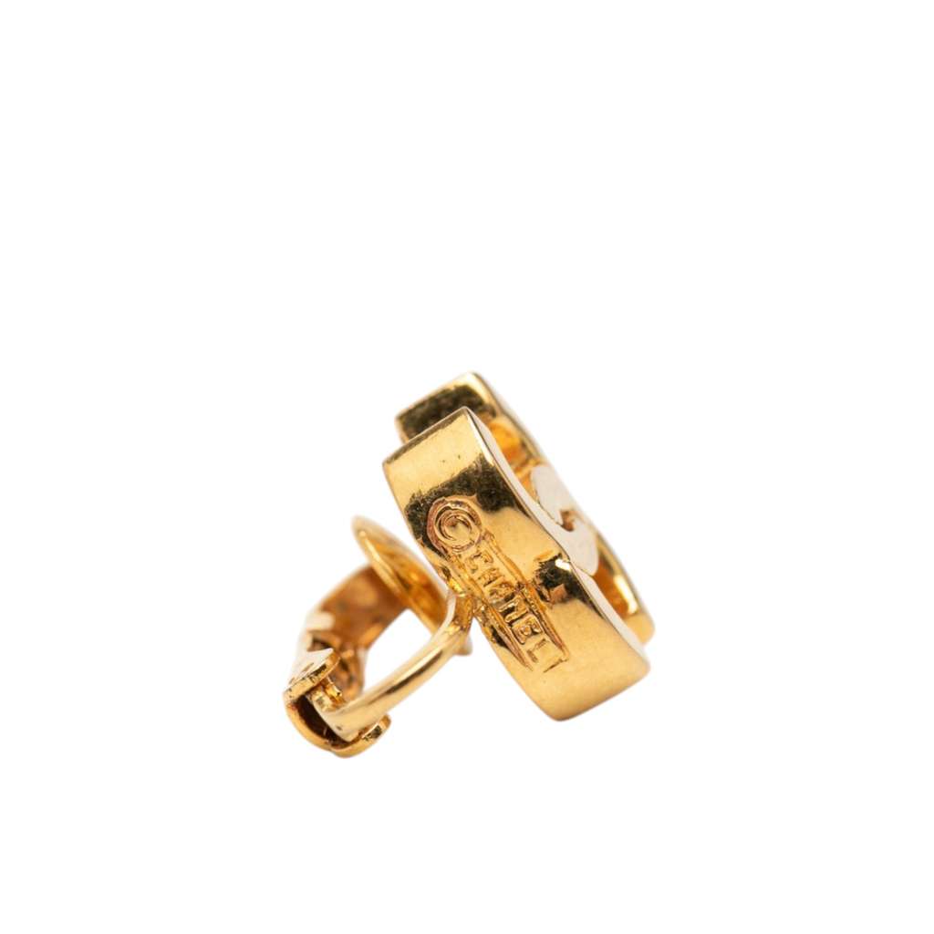 Chanel Gold Plated CC Turn Lock Clip On Earrings Gold Metal Good condition - Model View