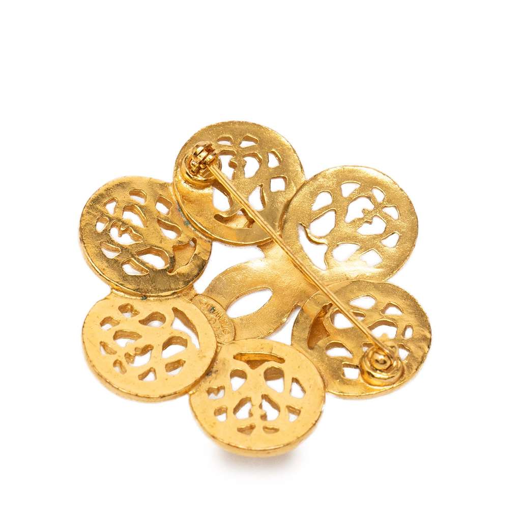Chanel CC Gold Plated Flower Brooch Gold Metal Good condition - Back View