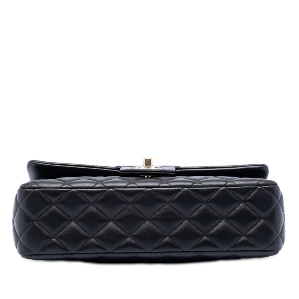 Chanel Medium Classic Lambskin Valentines Heart Charms Single Flap Black Leather Good condition - Inside View