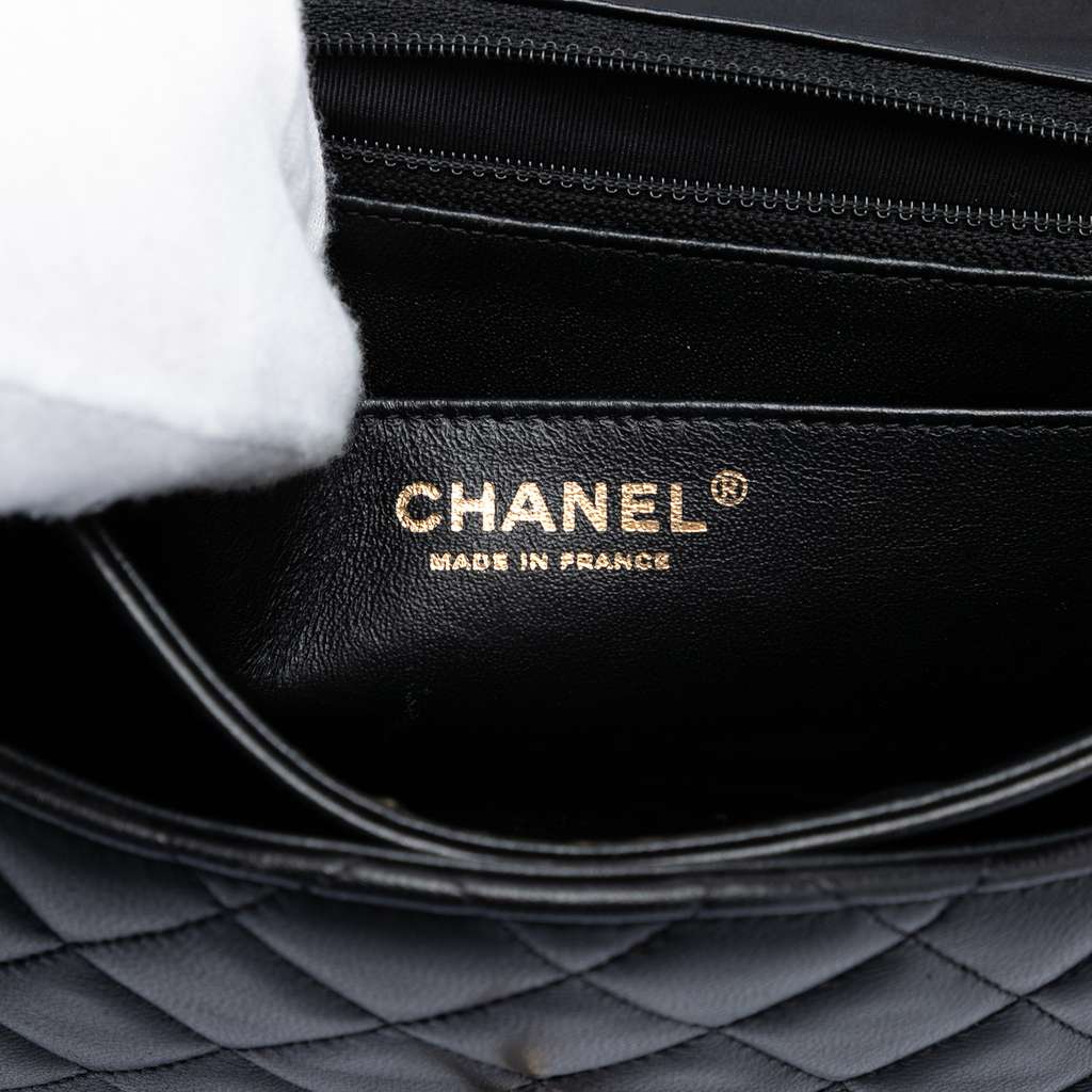 Chanel Medium Classic Lambskin Valentines Heart Charms Single Flap Black Leather Good condition - Box View