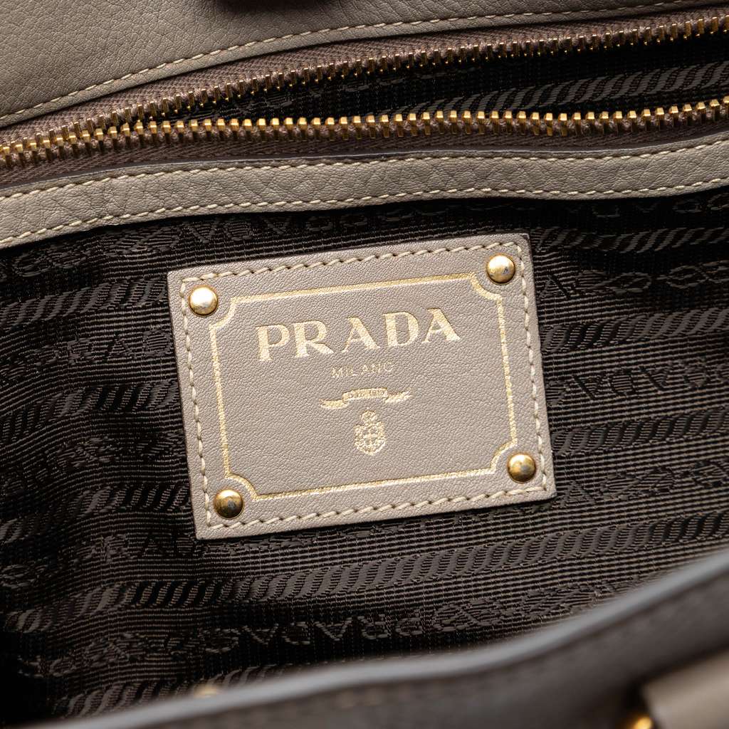Prada Vitello Daino Open Convertible Tote Grey Leather Good condition - Box View
