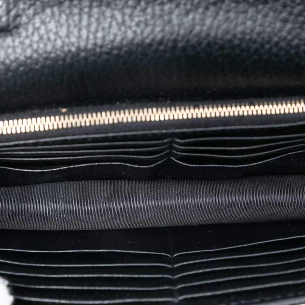 Gucci Interlocking G Dollar Calfskin Wallet on Chain Black Leather Good condition - Model View