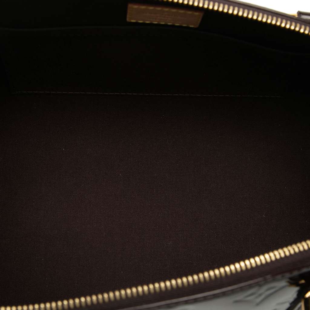 Louis Vuitton Monogram Vernis Sherwood PM Purple Leather Good condition - Model View