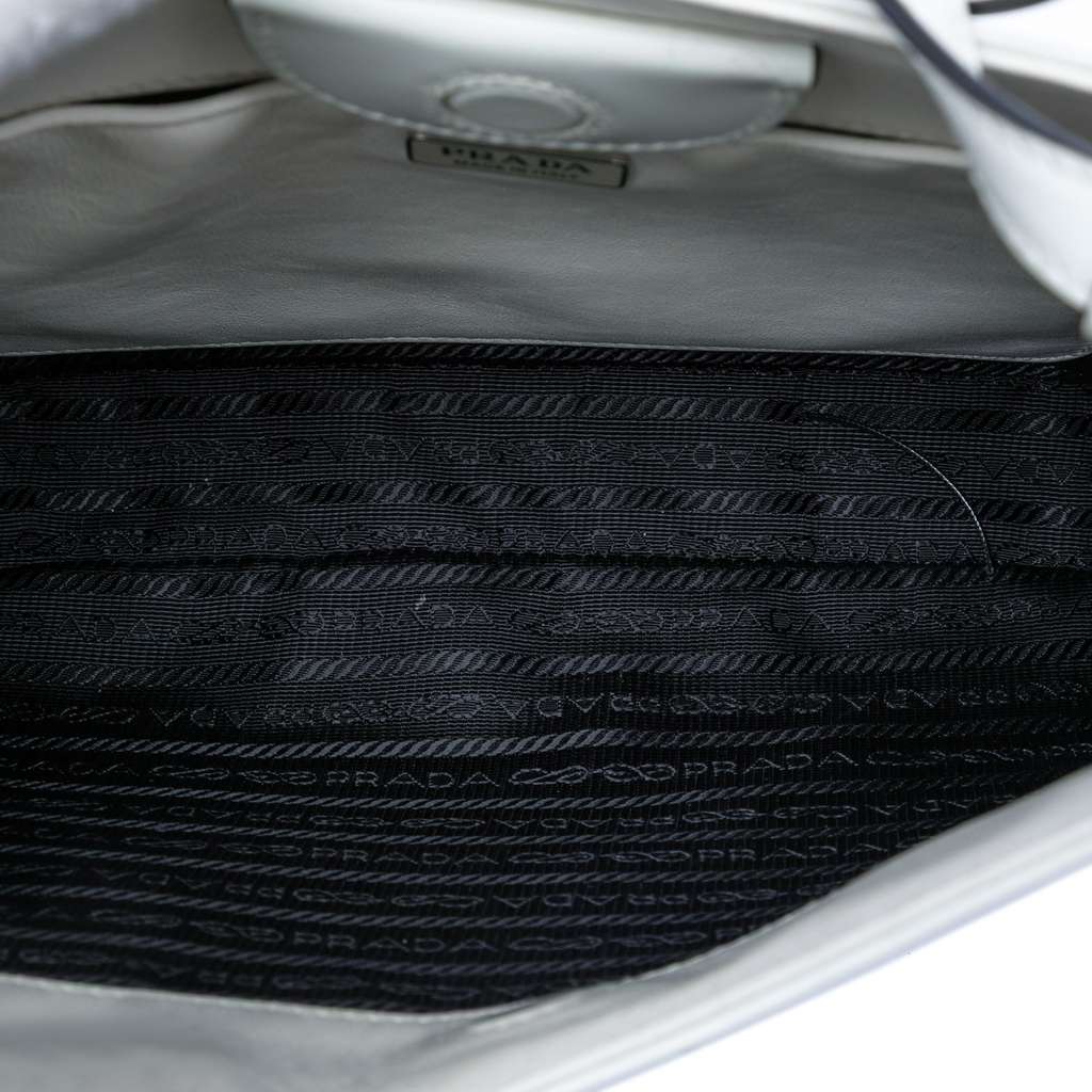 Prada Spazzolato Cleo Shoulder Bag White Leather Good condition - Model View