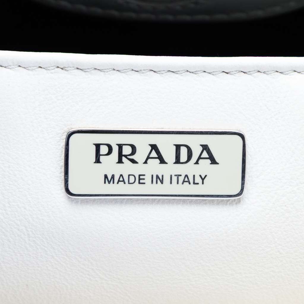 Prada Spazzolato Cleo Shoulder Bag White Leather Good condition - Box View